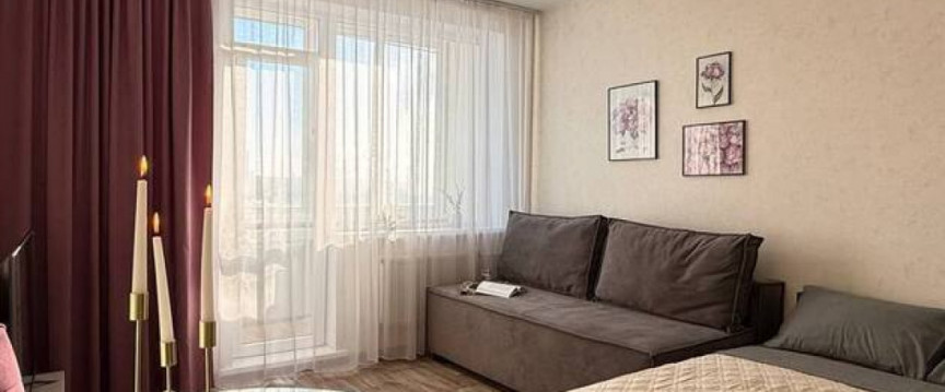 Home Hotel "Квартира студия"